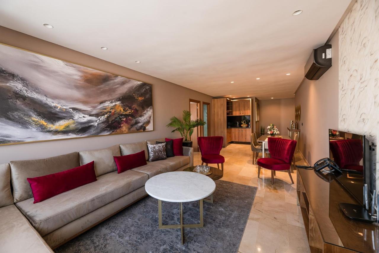 Hotel Avenue Deluxe
