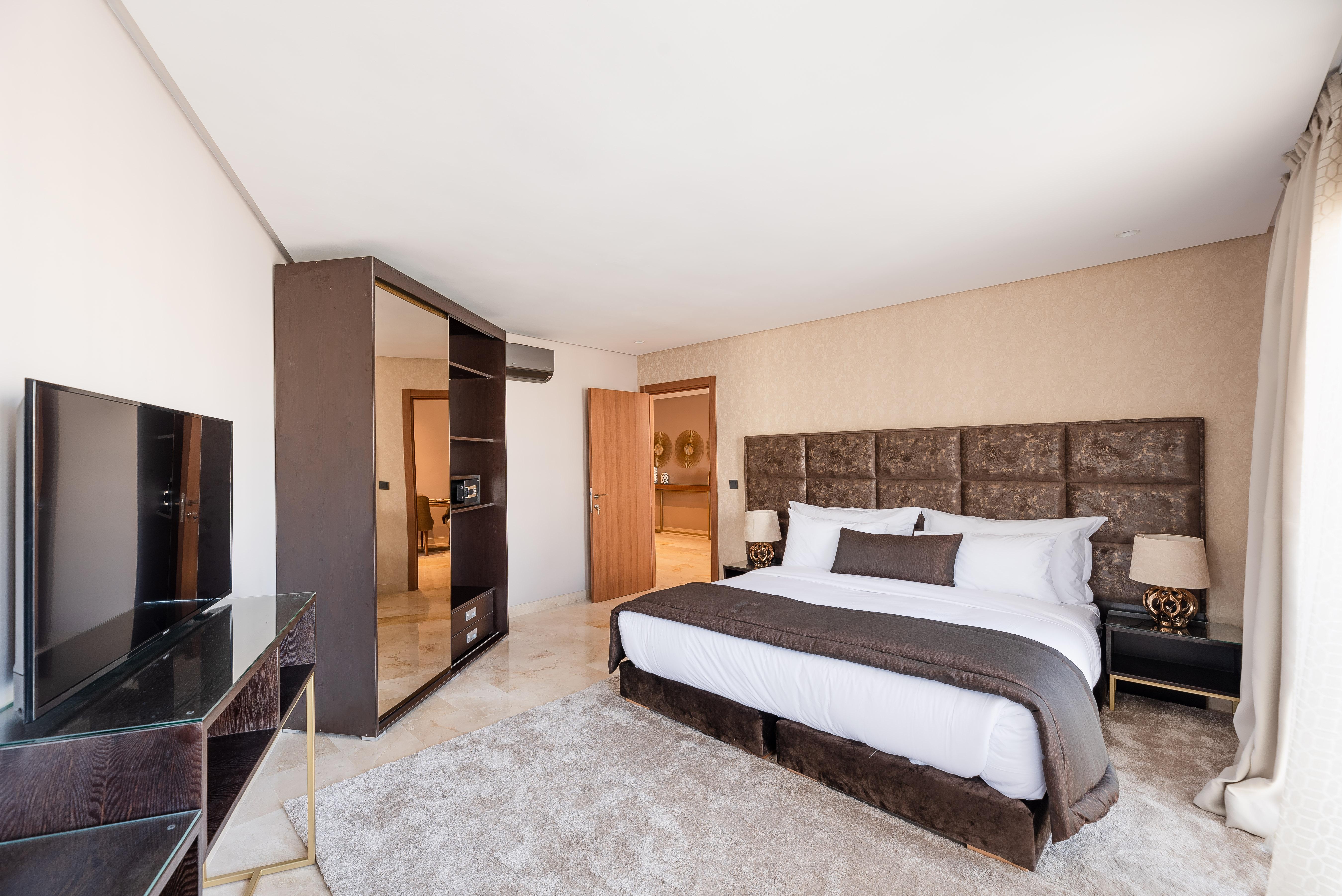 Avenue Deluxe 4*