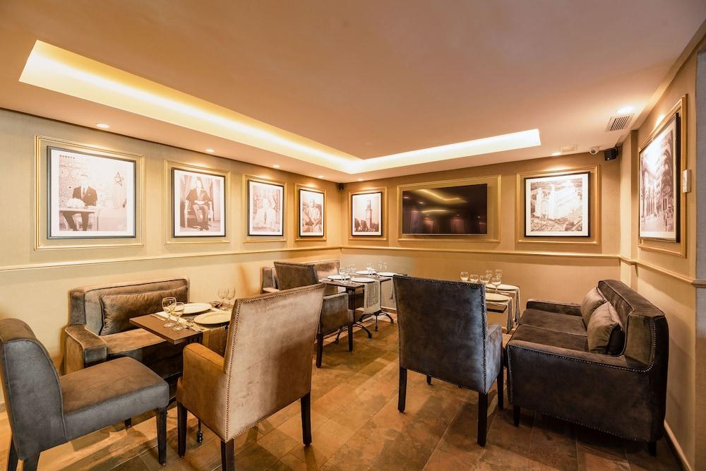 Hotel Avenue Deluxe